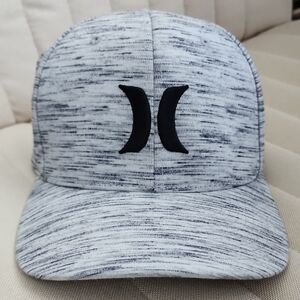 Hurley Black and Gray Patterned Cap